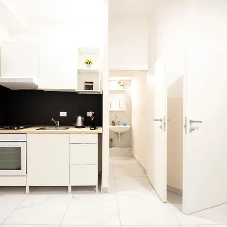 Genova Loft, Centre Shopping District