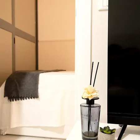 Apartment Genova Loft, Centre Shopping District